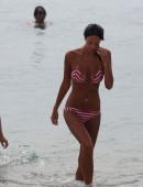 Jade-Foret-in-Bikini-11