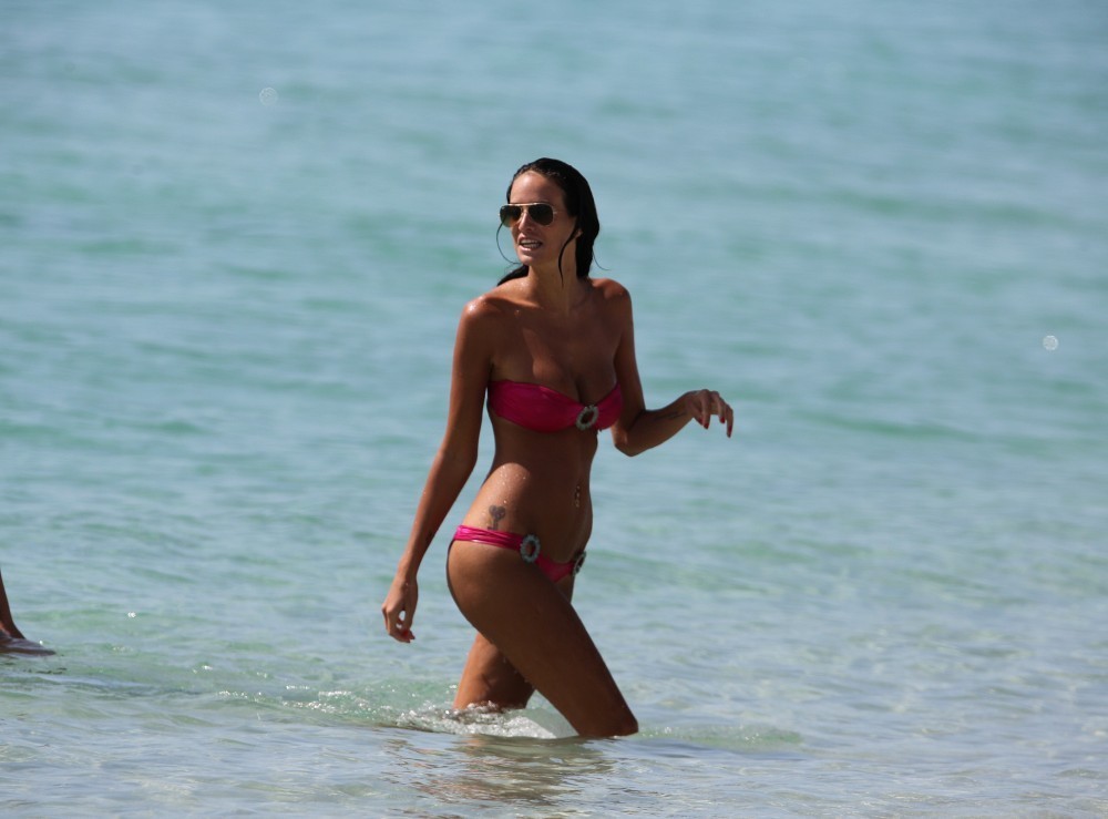 Jade-Foret-in-Bikini-23