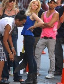 Jennette-McCurdy-and-Ariana-Grande-Filming-Nesquik-Commercial-4