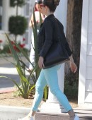 Jessica Biel Booty 7