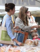 Jessica-Biel-Booty-in-Jeans-5