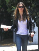 Jessica-Biel-Out-and-About-in-LA-8
