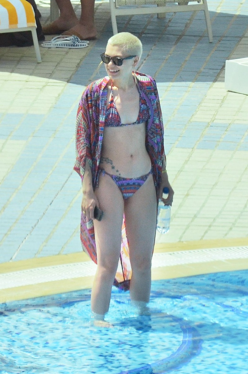 Jessie-J-in-Bikini-2