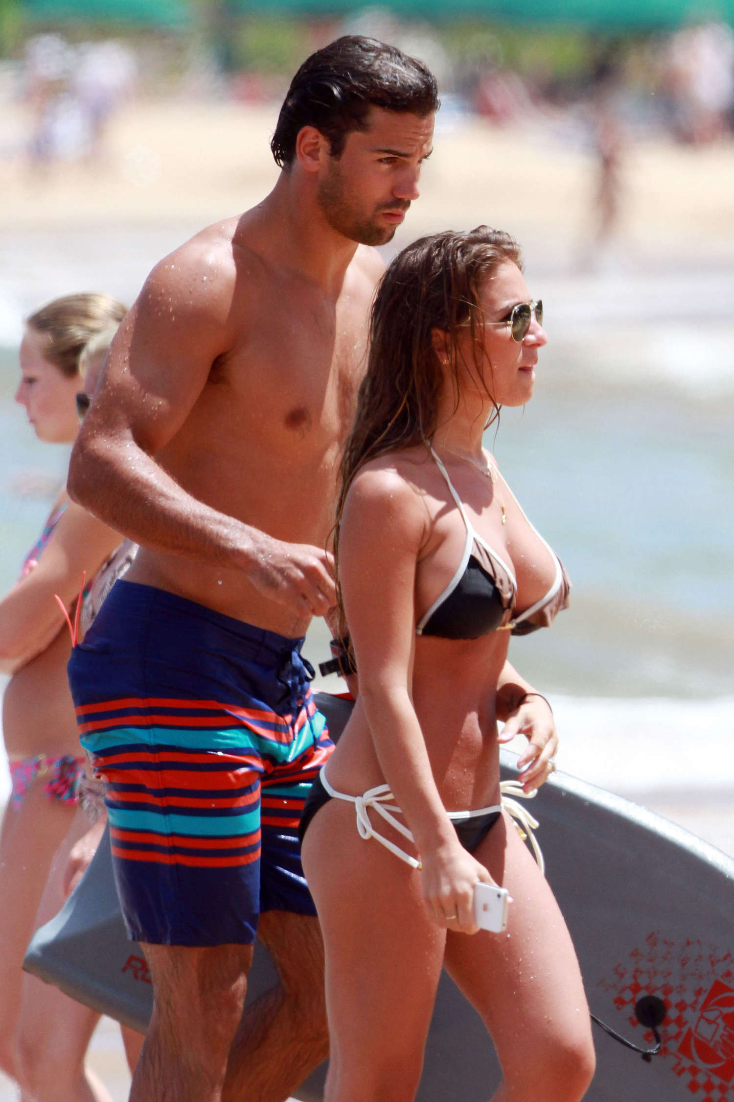 Jessie-James-in-Black-Bikini-in-Maui-9
