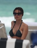 Julia-Pereira-in-Bikini-in-Miami-12