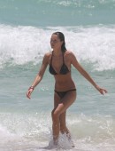 Julia-Pereira-in-Bikini-in-Miami-16