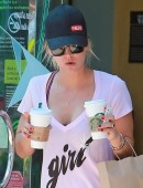 Kaley-Cuoco-Out-and-About-in-LA-6