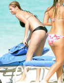 Kate-Upton-and-Cameron-Diaz-in-Bikini-Bahamas-5