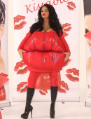 Katie-Price-Kissable-10