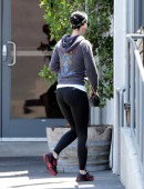 Katy-Perry-Booty-in-Tights-11
