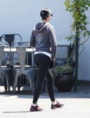 Katy-Perry-Booty-in-Tights-15
