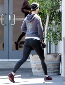 Katy-Perry-Booty-in-Tights-17