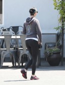 Katy-Perry-Booty-in-Tights-18