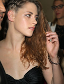 Kristen-Stewart-at-Zuhair-Murad-Fashion-Show-in-Paris-12