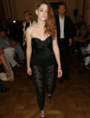 Kristen-Stewart-at-Zuhair-Murad-Fashion-Show-in-Paris-15