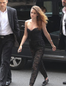 Kristen-Stewart-at-Zuhair-Murad-Fashion-Show-in-Paris-43