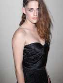Kristen-Stewart-at-Zuhair-Murad-Fashion-Show-in-Paris-5