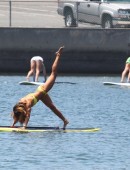 Leilani-Dowding-in-Bikini-24