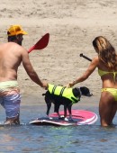 Leilani-Dowding-in-Bikini-27