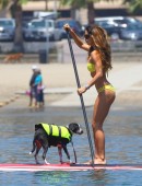 Leilani-Dowding-in-Bikini-31