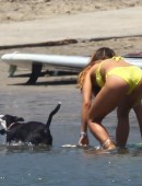 Leilani-Dowding-in-Bikini-6