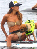 Leilani-Dowding-in-Bikini-8
