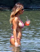 Lola-Ponce-in-Bikini-12