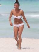 Melody-Thornton-in-Bikini-10