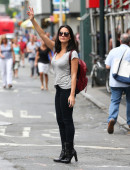 Olivia-Munn-Out-And-About-in-New-York-4