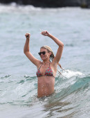Paige-Butcher-in-Bikini-in-Maui-11