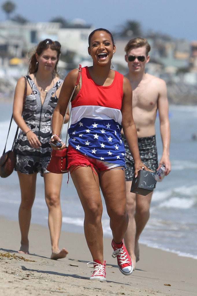 Paris-Hilton-and-Christina Milian-at-the-Beach-in-Malibu-1