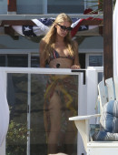 Paris-Hilton-at-the-Beach-in-Malibu-2
