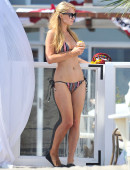 Paris-Hilton-in-Bikini-at-the-Beach-in-Malibu-7