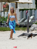 Paris-Hilton-in-a-Bikini-in-Malibu-15