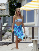 Paris-Hilton-in-a-Bikini-in-Malibu-9