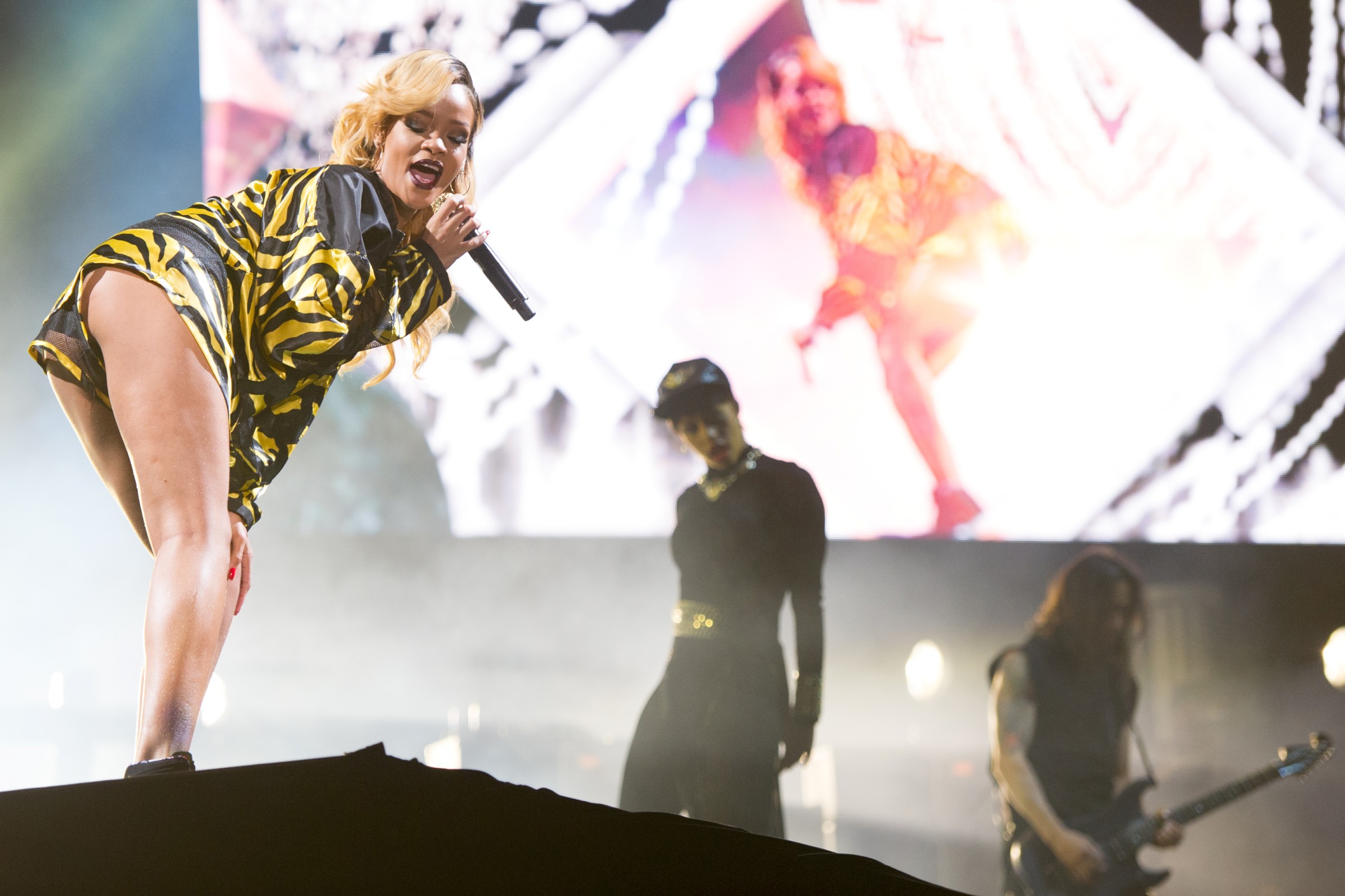 Rihanna-T-in-The-Park-2013-Concert-15