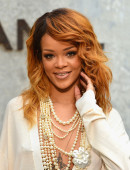 Rihanna-at-Chanel-Fashion-Show-in-Paris-5