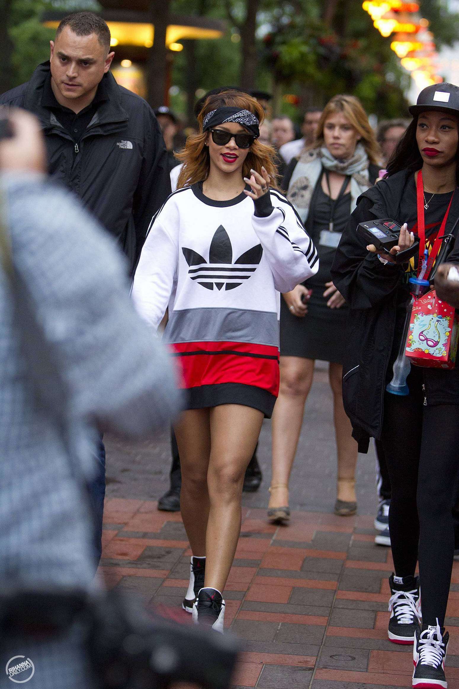Rihanna-at-Tivoli-Garden-Amusement-Park-in-Copenhagen-6
