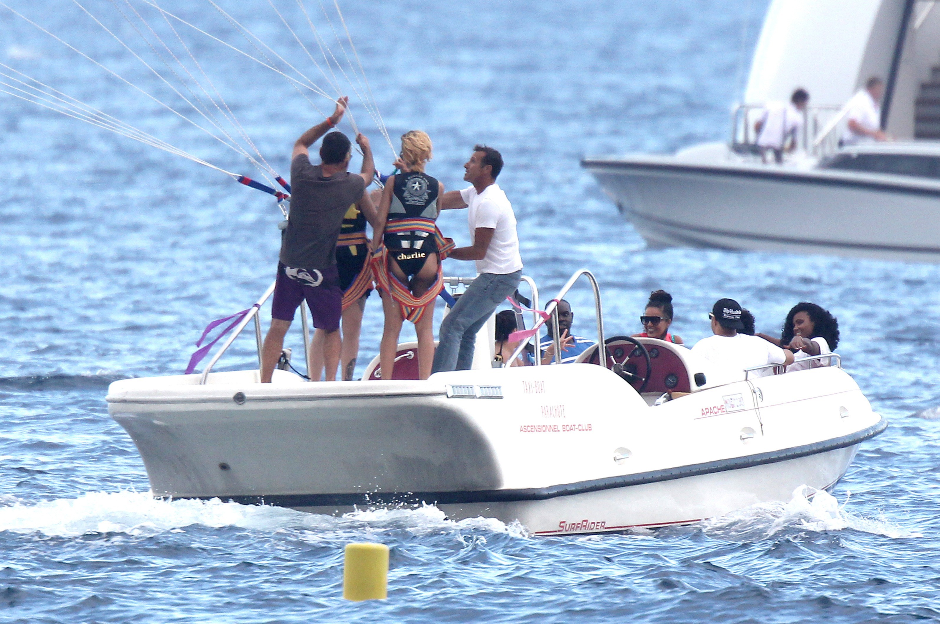 Rihanna-in-Bikini-in-Monaco-1