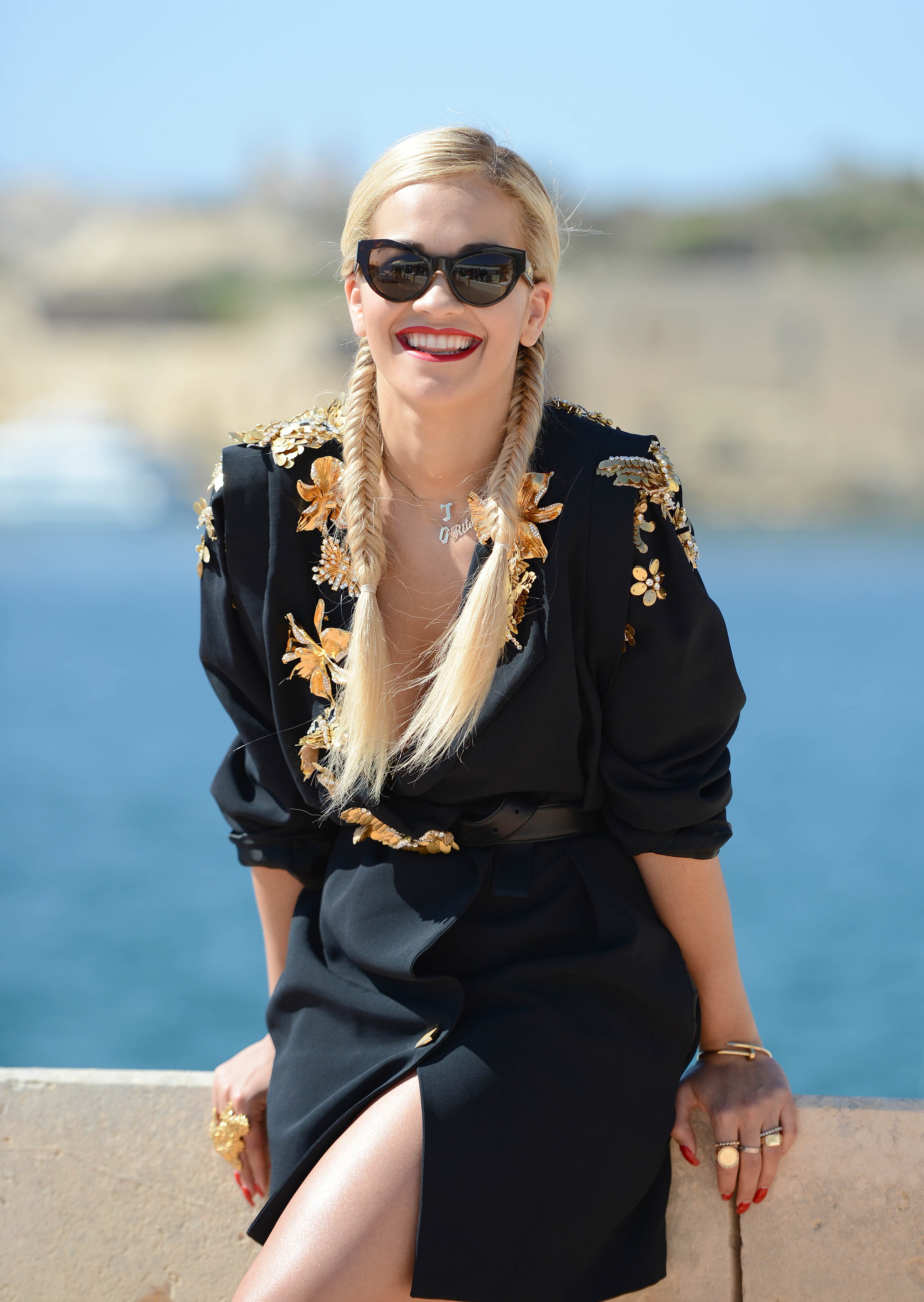Rita-Ora-Leggy-at-MTV-Press-Conference-in-Valletta-4