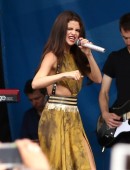 Selena-Gomez-Performing-at-Radio-Station-Concert-in-Boston-1