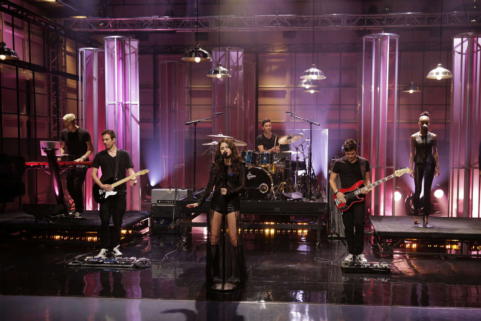 Selena-Gomez-at-The-Tonight-Show-with-Jay-Leno-2013-15