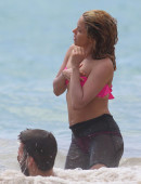 Shakira-in-Bikini-14