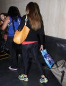 Sofia-Vergara-Booty-in-Tights-at-LAX-Airport-1
