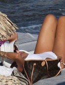 Sofia-Vergara-in-Bikini-5