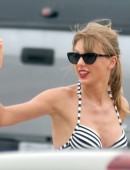 Taylor-Swift-in-Striped-Bikini-5