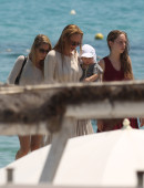 Uma-Thurman-at-Club-55-in-Saint-Tropez-1