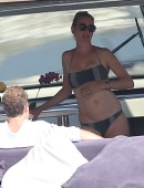 Uma-Thurman-at-Club-55-in-Saint-Tropez-8