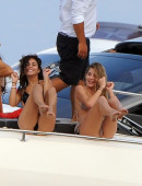 Vanessa-Hudgens-in-Bikini-10