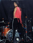 Victoria-Justice-Performing-at-the-Summer-Break-Tour-in-Atlanta-1